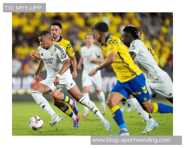 巴尔韦德称姆巴佩必能成功训练中常见卡雷拉斯精彩射门 巴尔韦德称姆巴佩必能成功训练中常见卡雷拉斯精彩射门